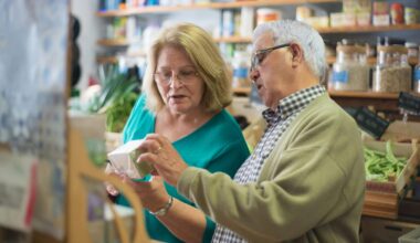 “Vai jūs zināt, ko pērkat?!” Benzīntankā visu acu priekšā, iespējams, notikusi krāpnieku uzdevuma izpilde