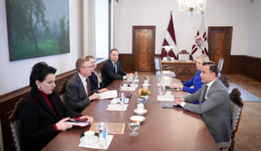 Veselības ministrs un Valsts prezidents pārrunā slimnīcu tīkla attīstības plānu un veselības nozares lomu valsts drošībā