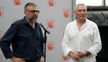 Jaunas sūdzības par Dailes teātra vadības komunikācijas kultūru – oficiālu atvainošanos pieprasa gaismu māksliniece / Raksts