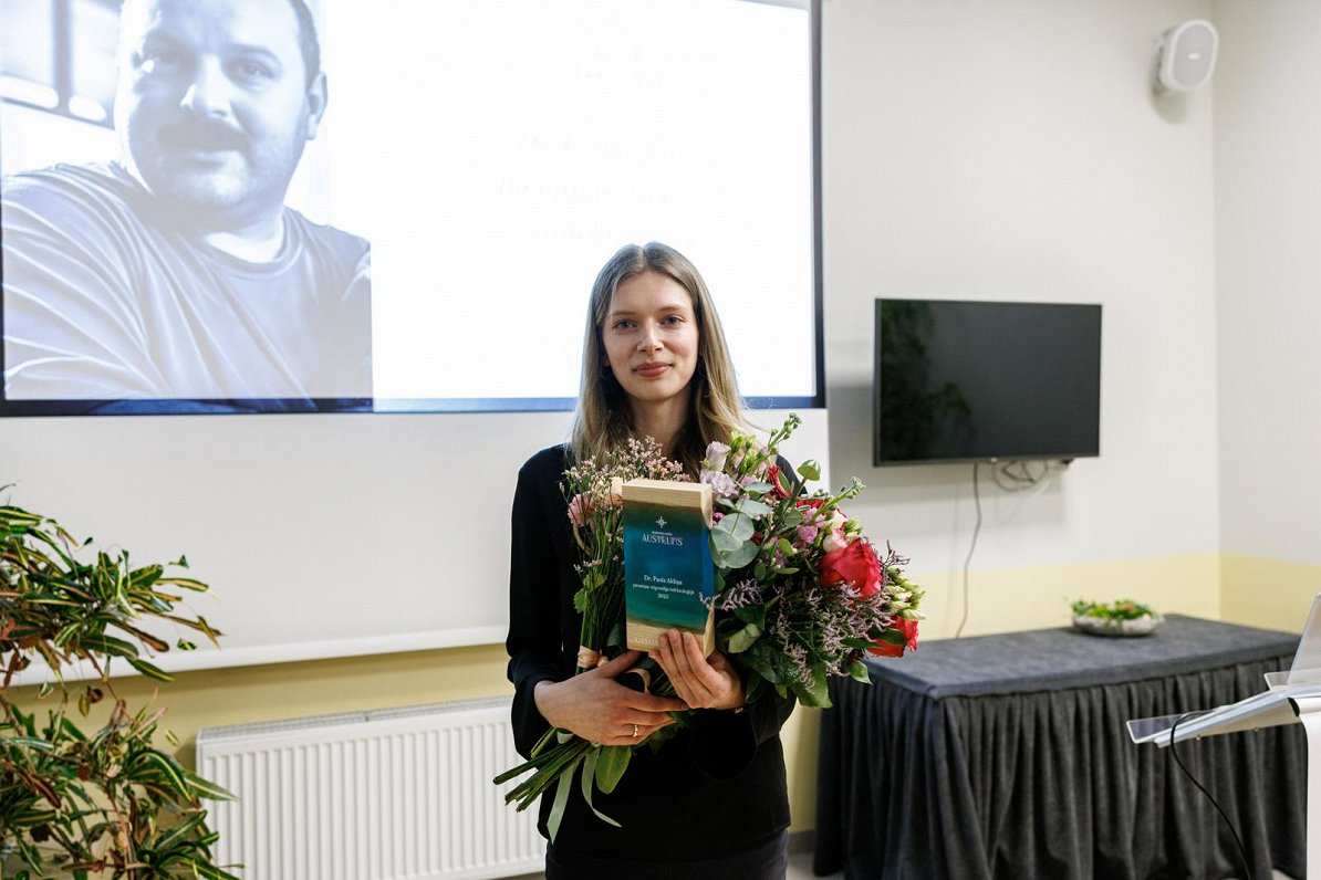 Attēlā Liāna Linda Skrauča