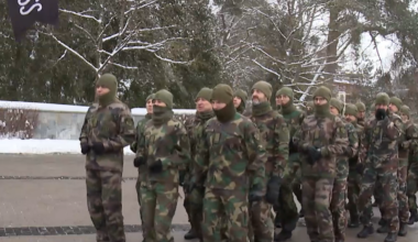 Viļņā tūkstoši skrējienā godina brīvības aizstāvjus / Raksts