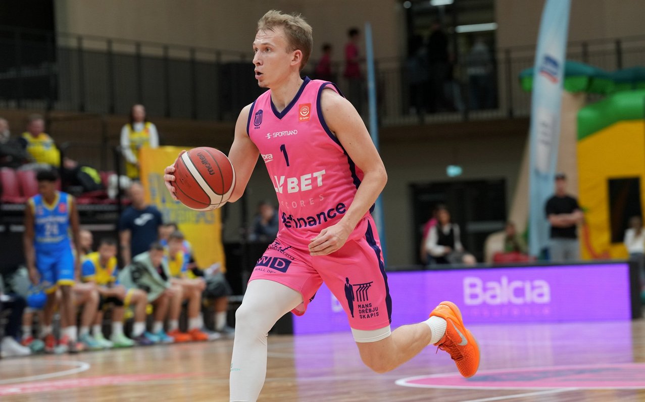 «Rīgas zeļļu» basketbolists Vītols pošas pēdējai spēlei pirms gaitām valsts aizsardzības dienestā / Raksts