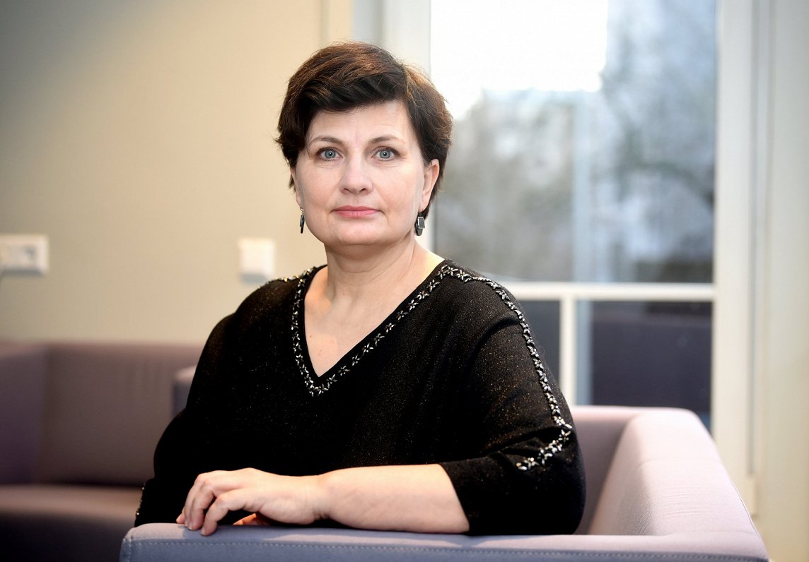 Zāļu valsts aģentūras Zāļu dro&scaron;uma nodaļas vadītāja Ilze Viņķele.