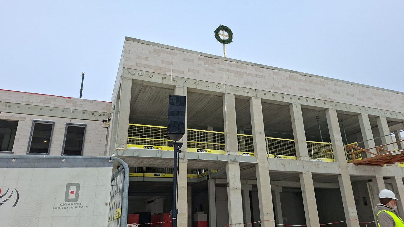 Kundziņsalas robežkontroles komplekss svin spāru svētkus