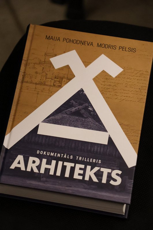 Foto no Maijas Pohodņevas un Modra Pelša grāmatas "Arhitekts" atvēršanas svētkiem