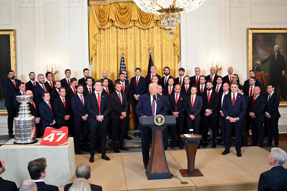 Floridas "Panthers" vizītē Baltajā namā tiekas ar ASV prezidentu Donaldu Trampu