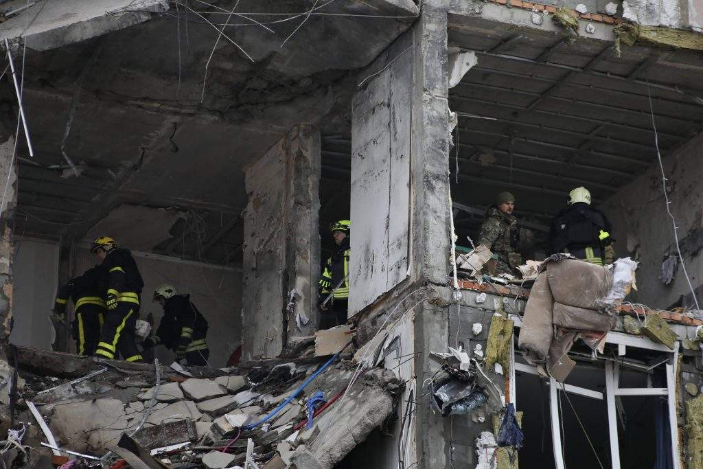 
Kijiva pēc Krievijas raķešu uzlidojuma
