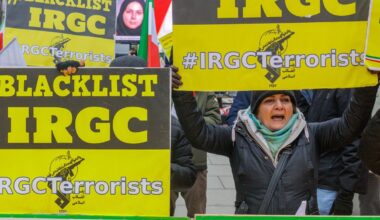 Protesta akcija Briselē ar aicinājumu vērsties pret Irānas Revolucionāro gvardi