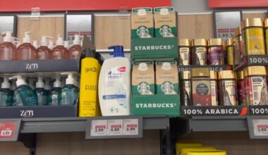 Latviete kaimiņu veikalā fiksējusi 5 eiro starpību vienai precei; pircēji brīdina par ”slazdiem” arī Latvijā