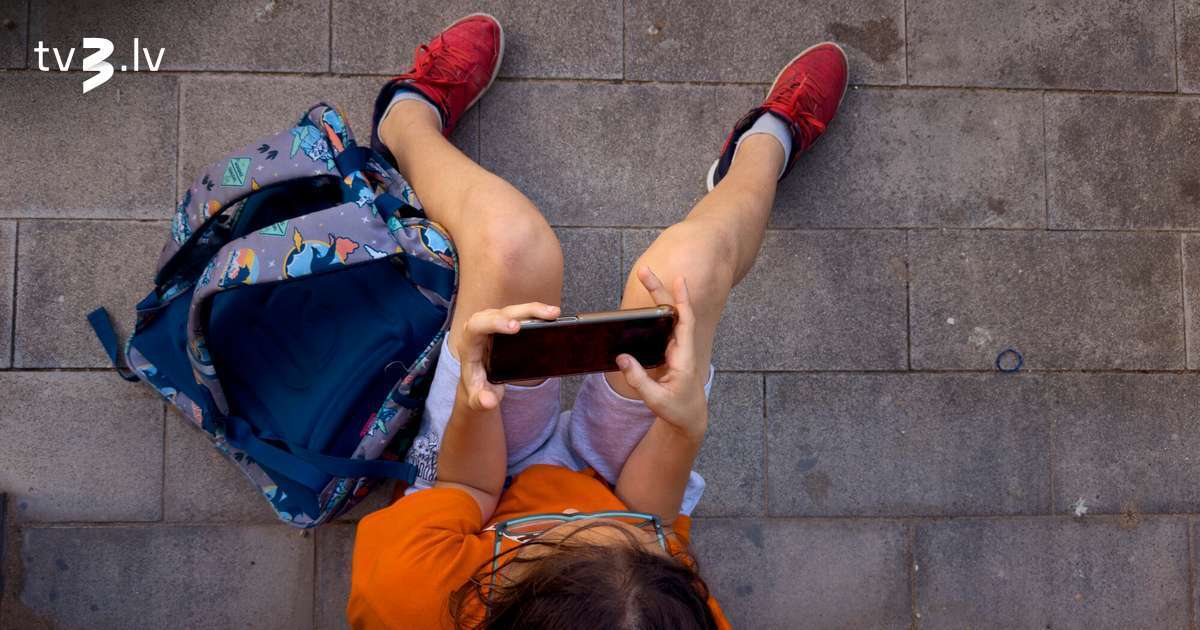 Vai ES aizliegs sociālos tīklus bērniem? Dalībvalstis jau sākušas rīkoties