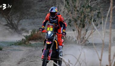 Sanderss ātrākais “Dakara” otrajā posmā motociklu klasē