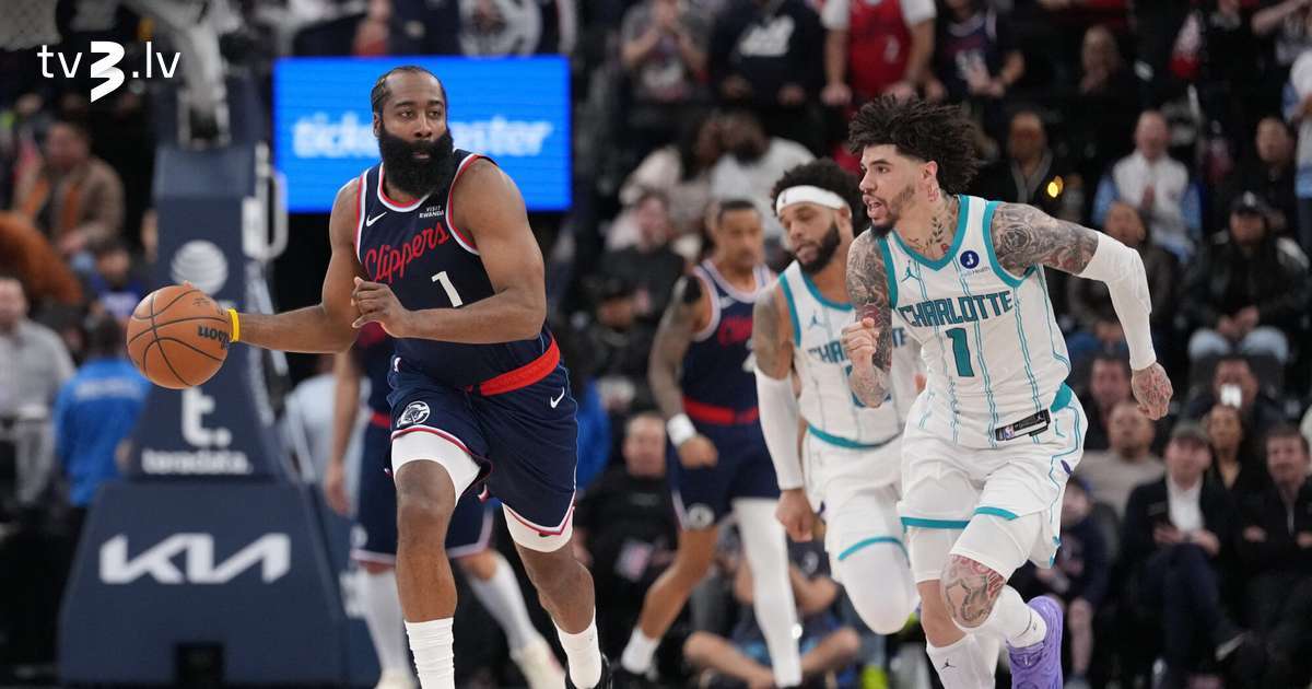 “Clippers” izcīna panākumu pār “Hornets”, “Kings” mājās pieveic “Lakers”