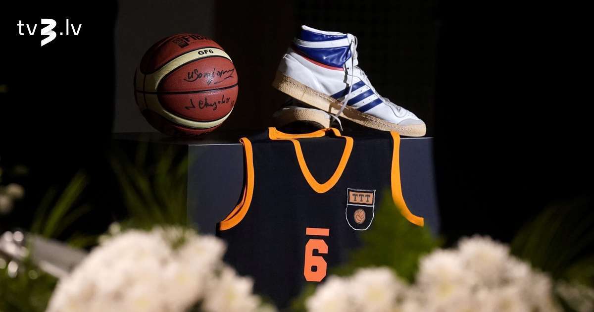 Izcila sportiste un gaišs cilvēks. Notikusi atvadīšanās no basketbolistes Uļjanas Semjonovas