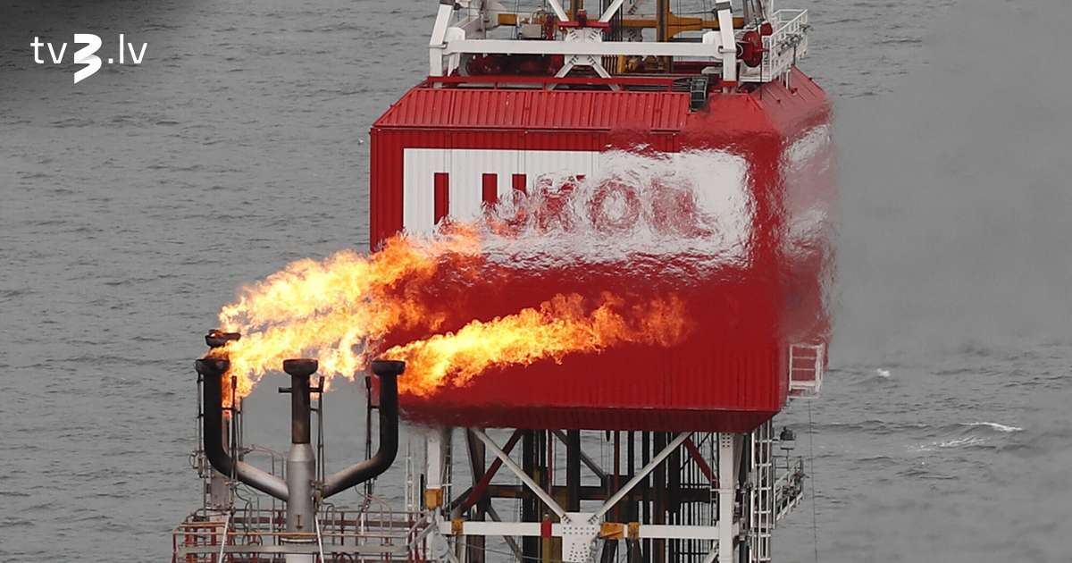 ASV varētu balsot par sankciju paketi valstīm, kas pērk Krievijas naftu