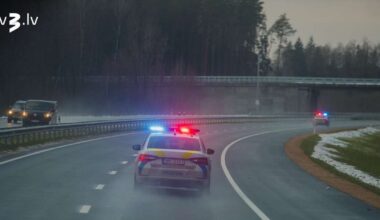 Vecgada vakarā avārija uz Liepājas šosejas – bloķēta satiksme