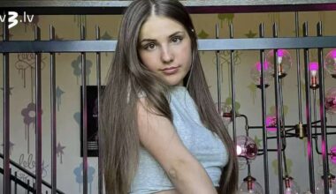 “OnlyFans” modele Rokelle par seksīgajiem video un foto: mūžīgi nevaru palikt bērns