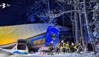 “Toyota” zaudēja kontroli – izskan versijas, kā notika nāvējošā avārija uz Ventspils šosejas