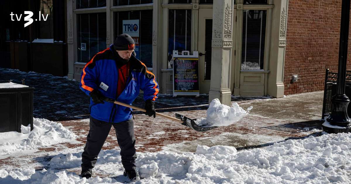 ASV plosās sniega vētra, bojā gājuši vismaz 30 cilvēki - tv3.lv