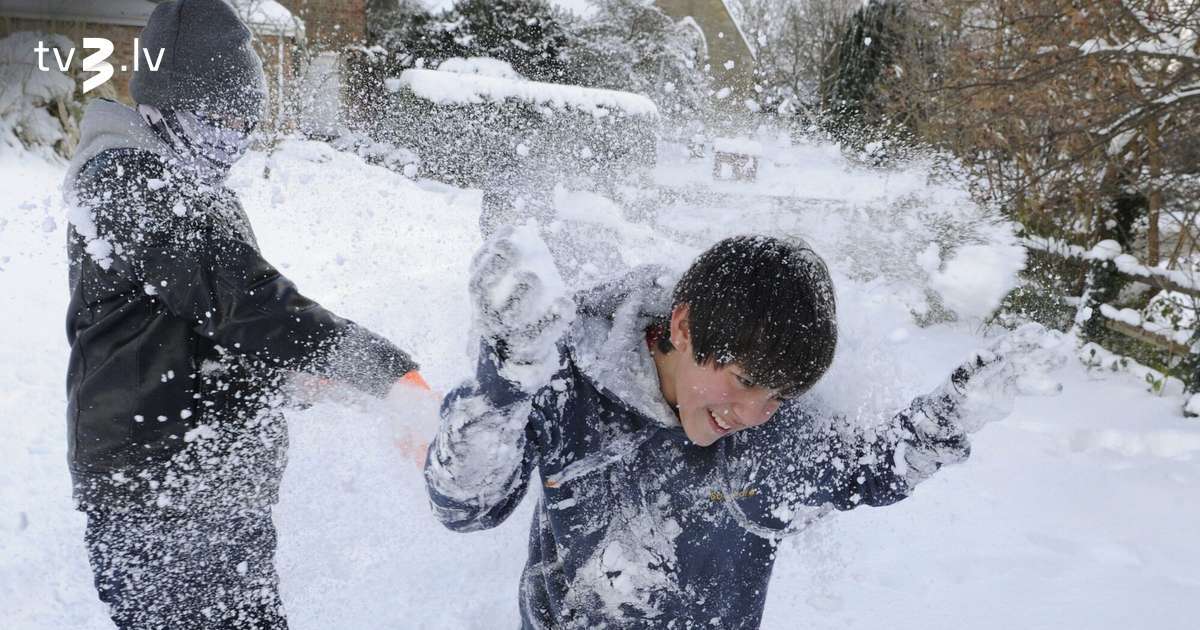 Cik lielā aukstumā skolēni drīkst legāli neapmeklēt skolu? Lūk, kā ir patiesībā