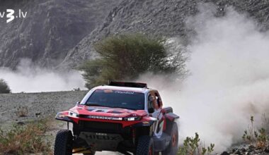 Lategans izcīna uzvaru “Dakara” ceturtajā posmā vieglo automašīnu klasē