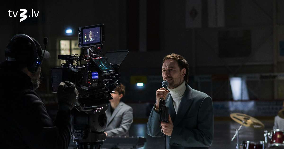 Maksims Busels atklāj sevi līdz šim neredzētā lomā