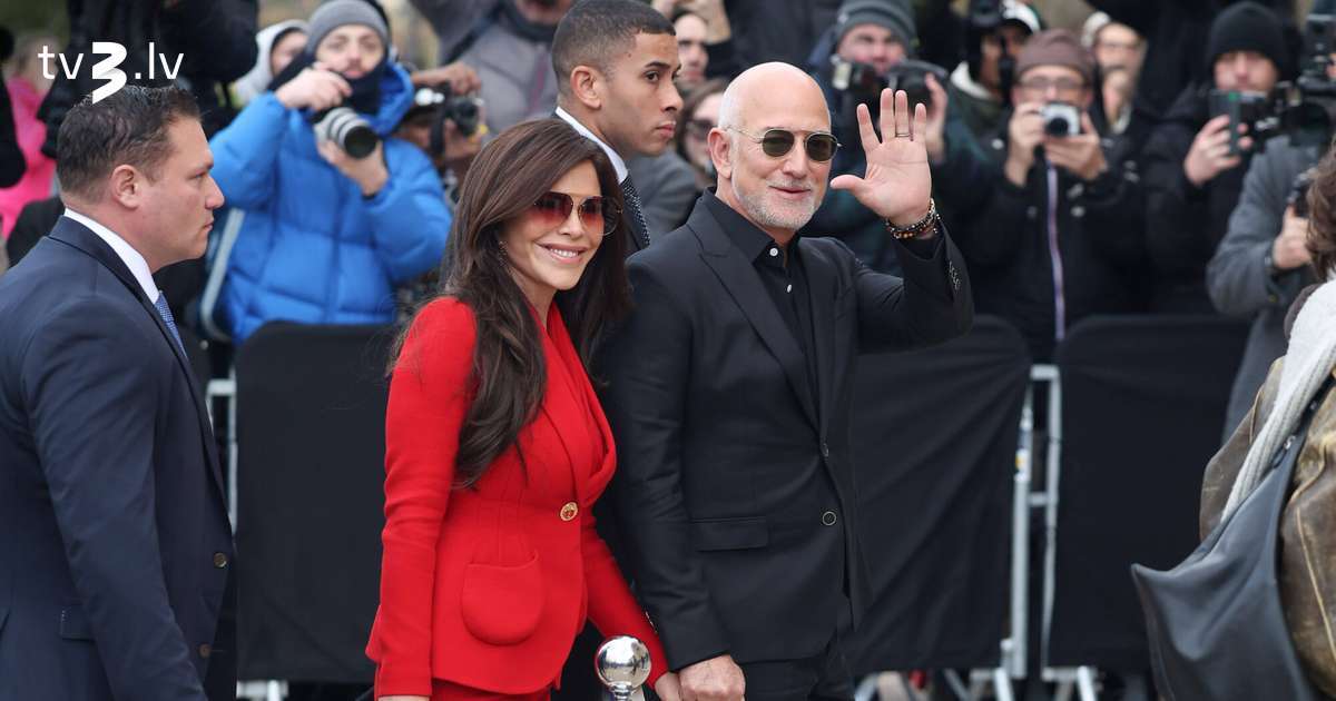 Lorēna Sančesa un Džefs Bezoss mirdz Parīzes modes nedēļā