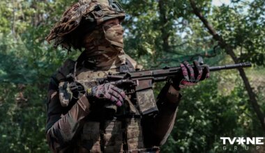 Ievainots Ukrainas karavīrs izbēga no gūsta, spējot pierunāt divus Krievijas karavīrus padoties