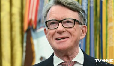 bijušais Lielbritānijas vēstnieks ASV izstājas no Leiboristu partijas