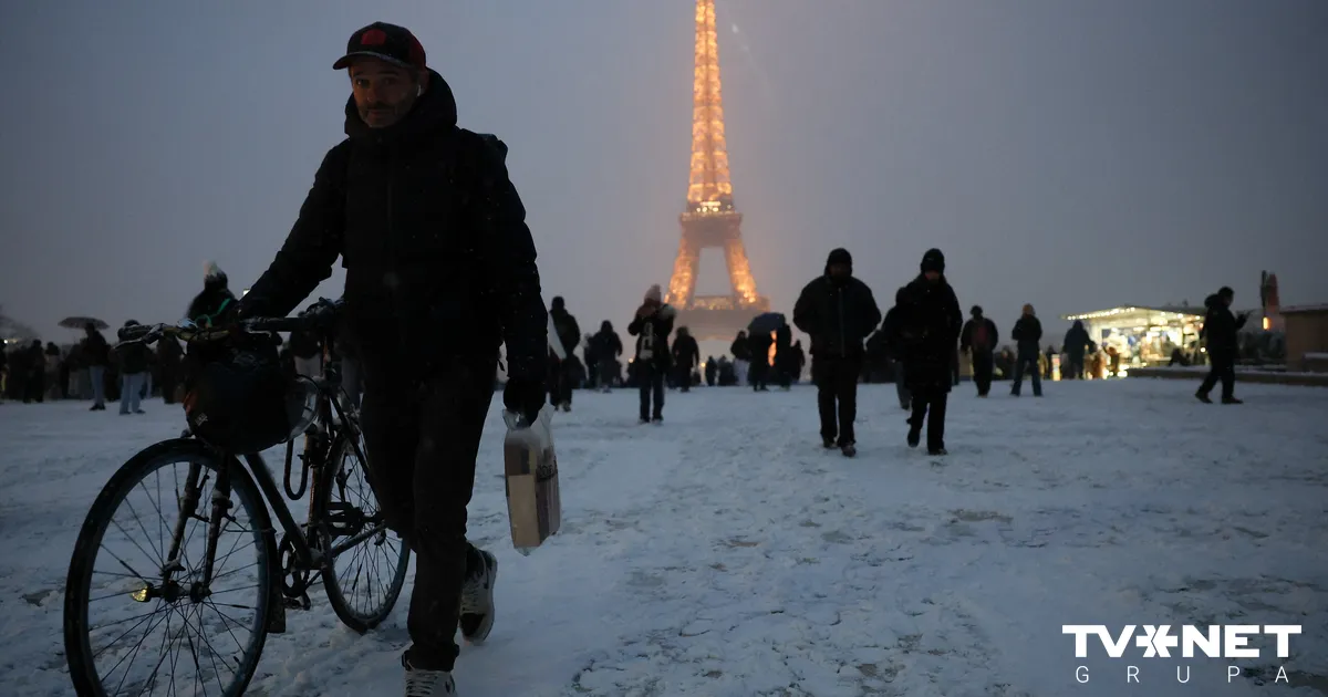 Francija apstiprina 2026. gada budžetu