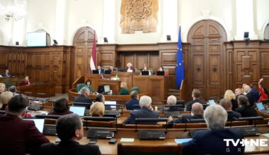 Valdošā koalīcija kopā ar AS un NA īpašā paziņojumā slavē ASV - Apollo.lv