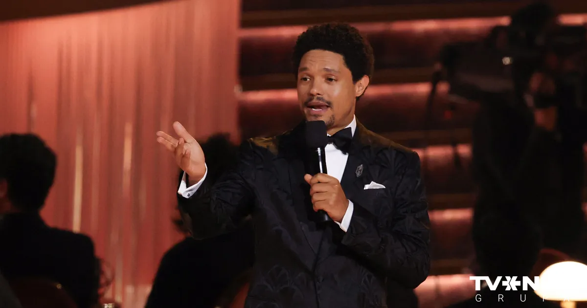 Tramps draud sūdzēt tiesā "Grammy" ceremonijas vadītāju