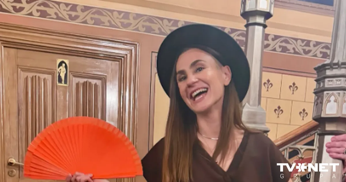 Mūziķa Laura Valtera sieva atklāj, ka viņai patīk arī sievietes; piemin īpašu favorīti