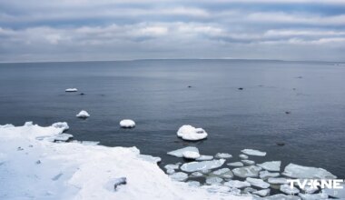 Igaunijā aiztur, iespējams, kontrabandas kuģi