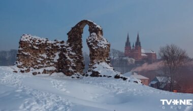 Rēzekni pārklājis smacenis