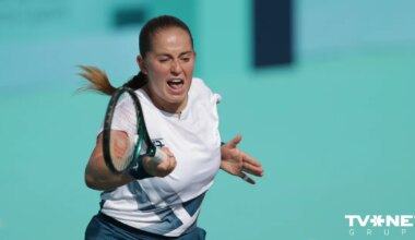 Ostapenko zaudē Abū Dabī turnīra astotdaļfinālā