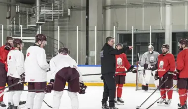 Latvijas hokejisti sāk treniņus pirms olimpiskā turnīra, kur pirmā eksaminētāja būs pasaules čempione ASV. FOTO - Jauns.lv