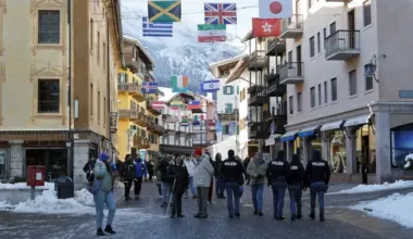 FOTO: Kortīnas olimpiskais ciemats gatavs sportistiem - lūk, kā tas izskatās - Jauns.lv