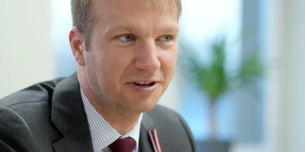 Pašvaldības nesignalizē par ārkārtējām problēmām apkures sadārdzinājuma dēļ, norāda Melnis - Jauns.lv