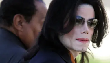 Maikla Džeksona bijušais preses pārstāvis ir pārliecināts, ka dziedātājs ir vainīgs bērnu ļaunprātīgā izmantošanā