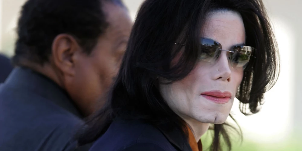 Maikla Džeksona bijušais preses pārstāvis ir pārliecināts, ka dziedātājs ir vainīgs bērnu ļaunprātīgā izmantošanā