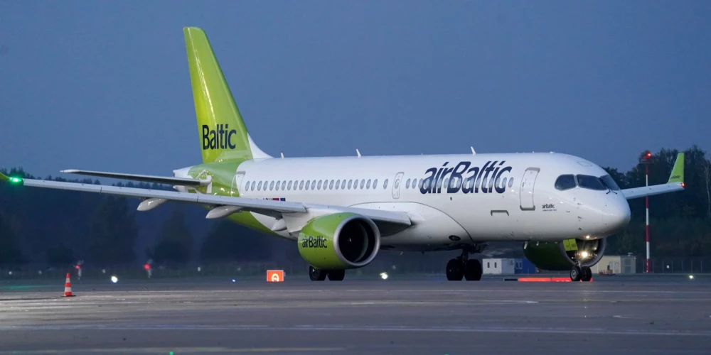 "Tas ir nožēlojami!" "airBaltic" pasažieris dusmīgs par piedzīvoto Dubaijas lidostā