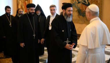 Pāvests tiekas ar Austrumu pareizticīgo Baznīcu priesteriem un mūkiem