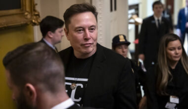 Francija izsauc Īlonu Masku uz brīvprātīgu nopratināšanu