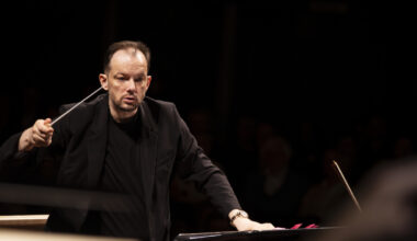 "Grammy" galveno balvu pirmo reizi iegūst albums spāņu valodā; panākumi arī latviešu diriģentam Andrim Nelsonam