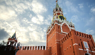 Kadirova veselības problēmas apdraud Putina kontroli Čečenijā