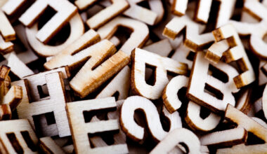 Signāli par valodām, kas valdīs Latvijas ekonomikā