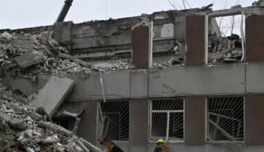 Krievijas uzbrukusi Ukrainai ar 71 raķeti un 450 droniem - Diena