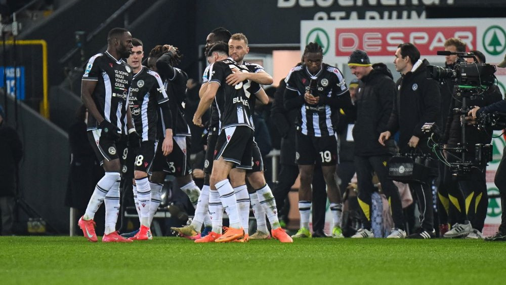 Neveiksmīge standartā ″Roma″ maksā punktus pret ″Udinese″ – Futbols – Sportacentrs.com