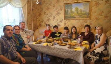 Vīrs pasauca visus savus radus uz savu dzimšanas dienu, bet mana vieta esot virtuvē