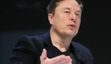 Īlons Masks: "SpaceX" apturējis Krievijas pretlikumīgo "Starlink" izmantošanu pret Ukrainu